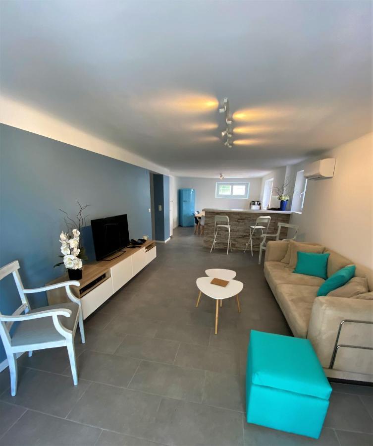 Appartement Rez De Villa Proche Port Et Plages De Sanary Dış mekan fotoğraf
